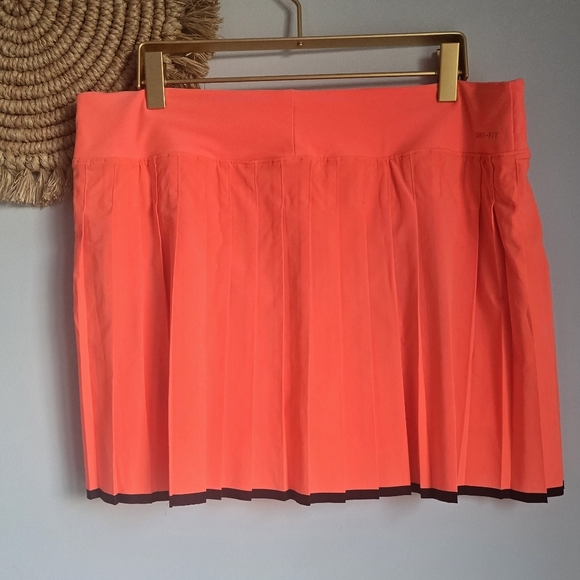 Nike, Victory Court Pleated Hyper Orange Skirt Skort Tennis Preppy Size Large - Picture 7 of 12